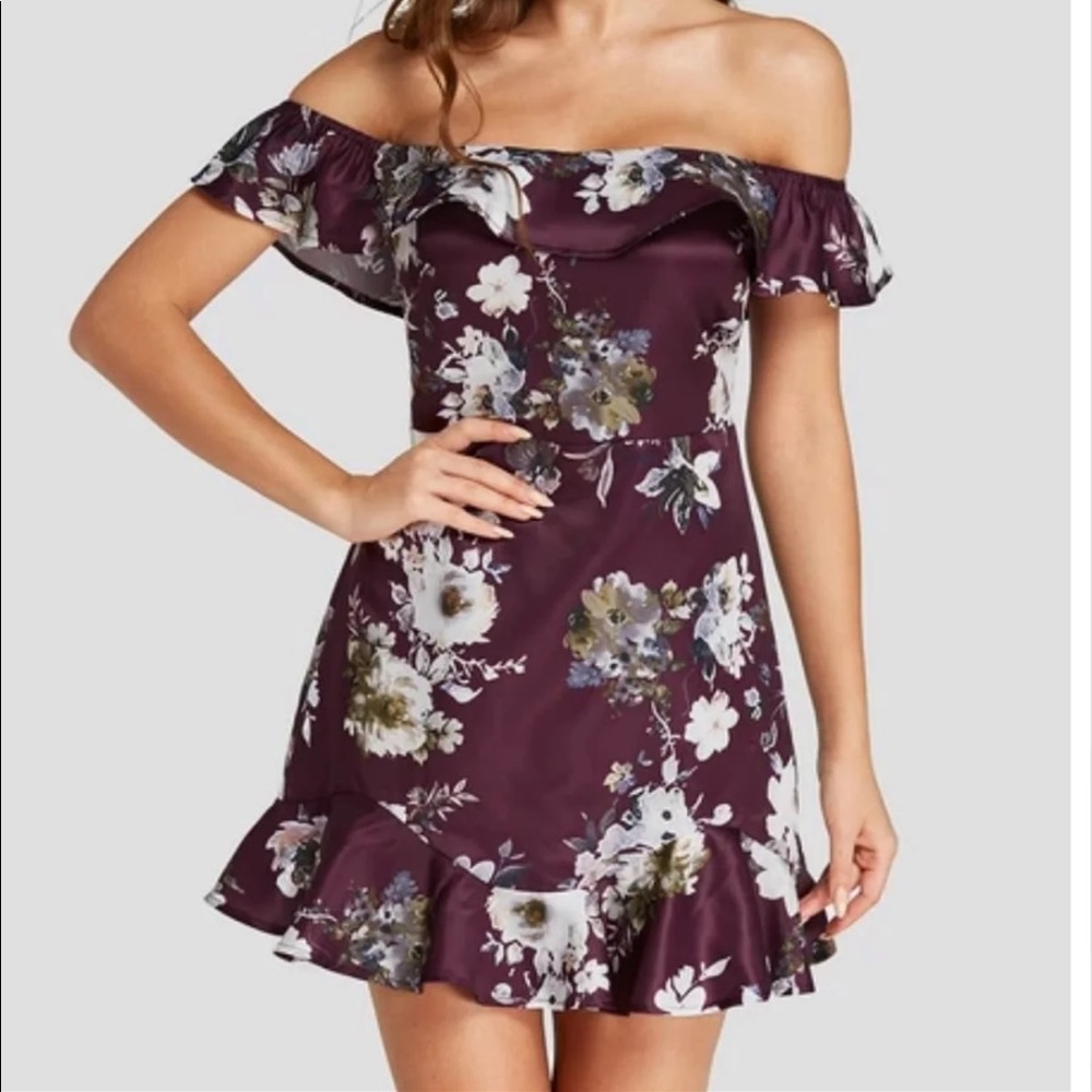 Floral print off shoulder dress❤️